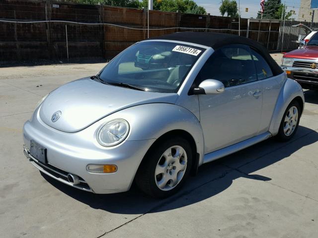3VWCK21Y53M303846 - 2003 VOLKSWAGEN NEW BEETLE 银色 照片 2