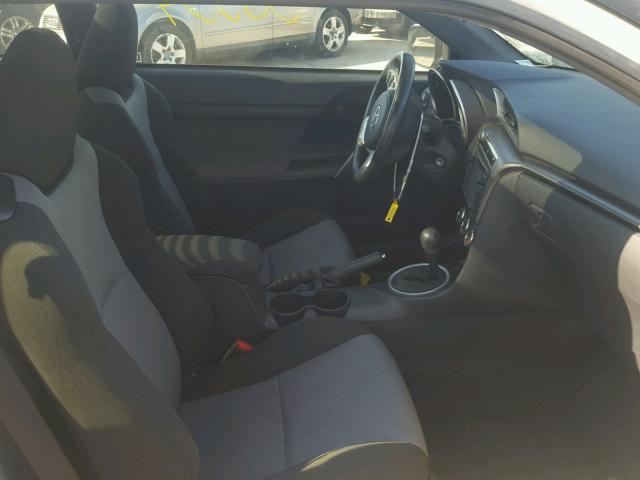 JTKJF5C79E3071074 - 2014 TOYOTA SCION TC 白色 照片 5