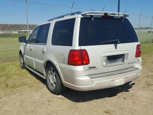 5LMFU27565LJ20086 - 2005 LINCOLN NAVIGATOR WHITE photo 3