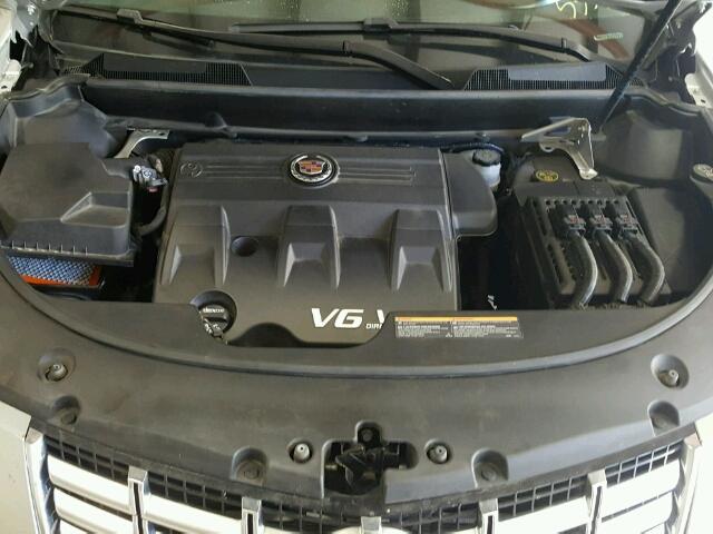 3GYFNCE39GS535762 - 2016 CADILLAC SRX PERFOR 银色 照片 7