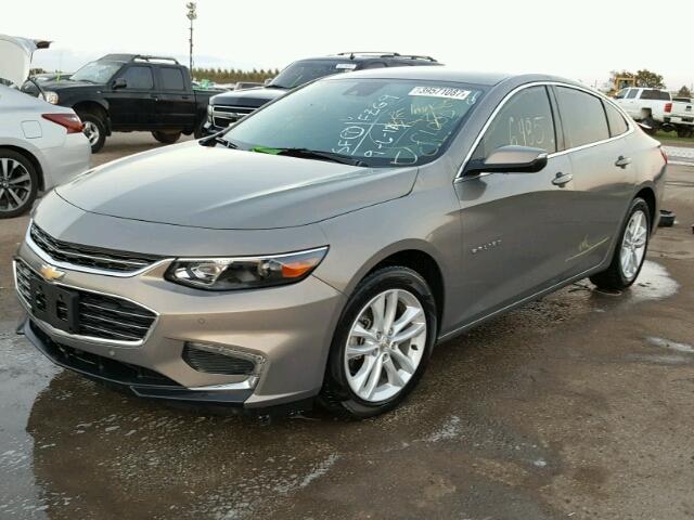 1G1ZE5ST4HF131107 - 2017 CHEVROLET MALIBU SILVER photo 2