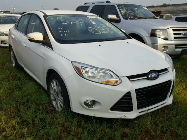 1FAHP3H2XCL334535 - 2012 FORD FOCUS WHITE photo 1