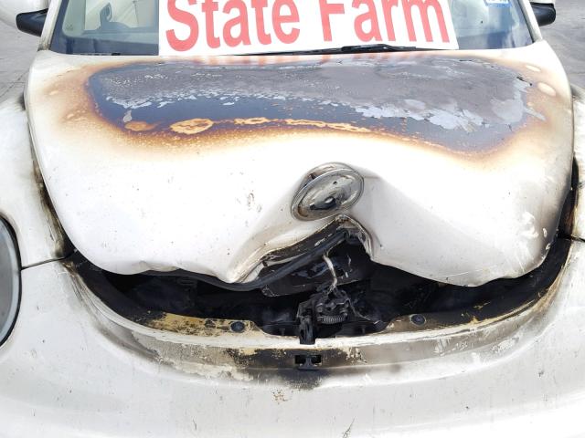 3VWCM21Y44M300612 - 2004 VOLKSWAGEN NEW BEETLE 奶油色 照片 7