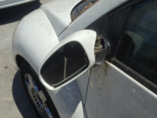 3VWBK21C32M417794 - 2002 VOLKSWAGEN NEW BEETLE 白色 照片 9