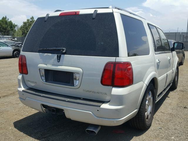 5LMFU27595LJ07915 - 2005 LINCOLN NAVIGATOR 白色 照片 4
