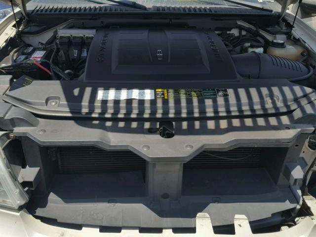 5LMFU27595LJ07915 - 2005 LINCOLN NAVIGATOR 白色 照片 7