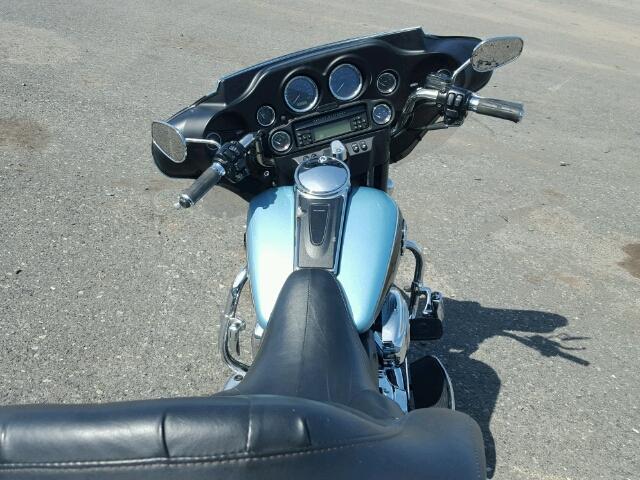 1HD1FC4187Y603943 - 2007 HARLEY-DAVIDSON FLHTCUI BLUE photo 5