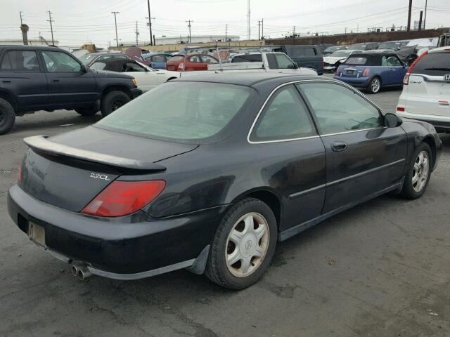 19UYA1255VL007953 - 1997 ACURA 2.2CL Սև լուսանկար 4