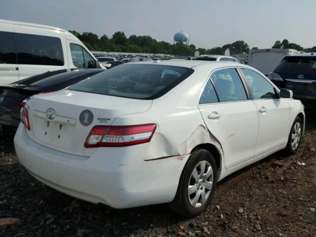 4T1BF3EK3BU597686 - 2011 TOYOTA CAMRY BASE WHITE photo 4