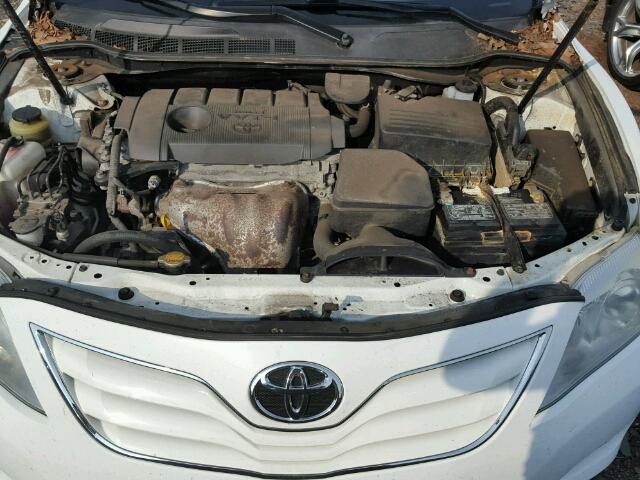 4T1BF3EK3BU597686 - 2011 TOYOTA CAMRY BASE WHITE photo 7