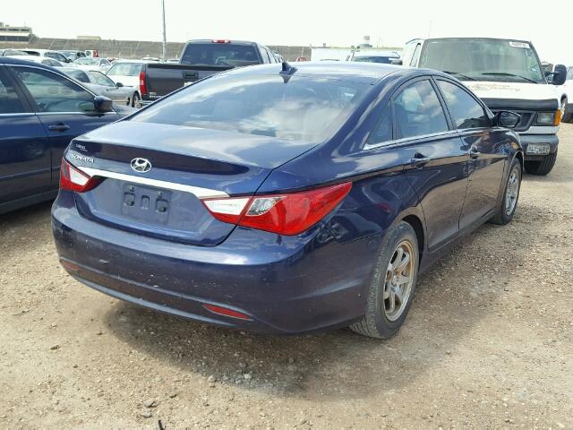 5NPEB4AC3BH209478 - 2011 HYUNDAI SONATA GLS BLUE photo 4