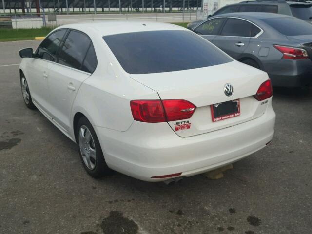 3VWDP7AJ8DM377303 - 2013 VOLKSWAGEN JETTA SE 白色 照片 3