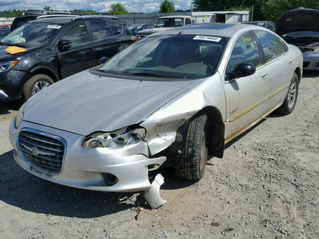 2C3HC56G31H636375 - 2001 CHRYSLER LHS SILVER photo 2