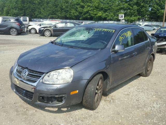 3VWSG71K16M653906 - 2006 VOLKSWAGEN JETTA 2.5 CHARCOAL photo 2