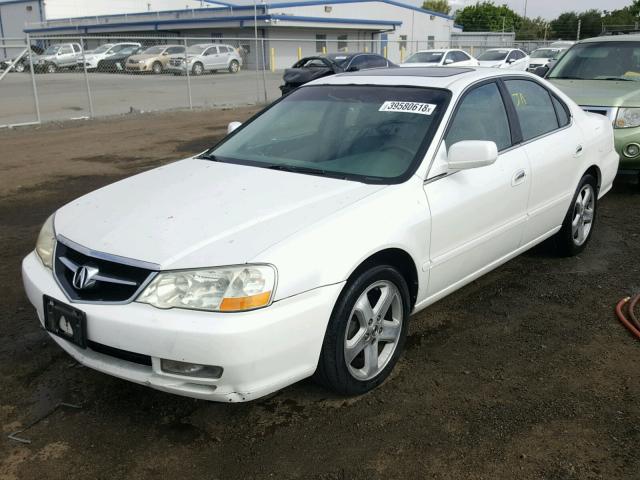 19UUA56812A005764 - 2002 ACURA 3.2TL TYPE WHITE photo 2