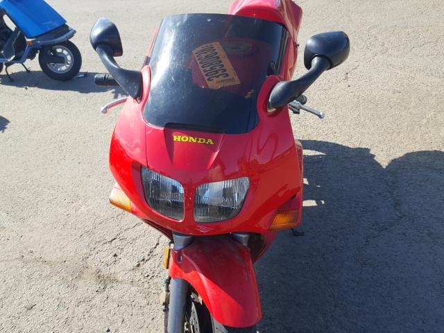 JH2RC3601VM700950 - 1997 HONDA VFR750 F RED photo 9