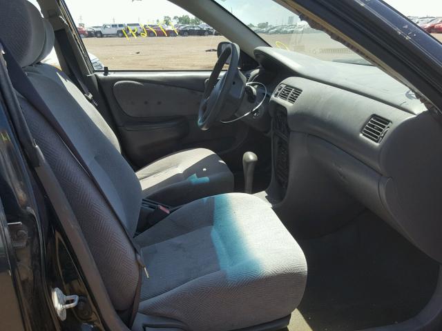 1Y1SK5285XZ446679 - 1999 CHEVROLET GEO PRIZM 黑色 照片 5