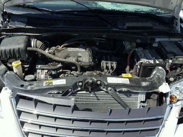 2A4RR5D13AR155737 - 2010 CHRYSLER TOWN & COU WHITE photo 7