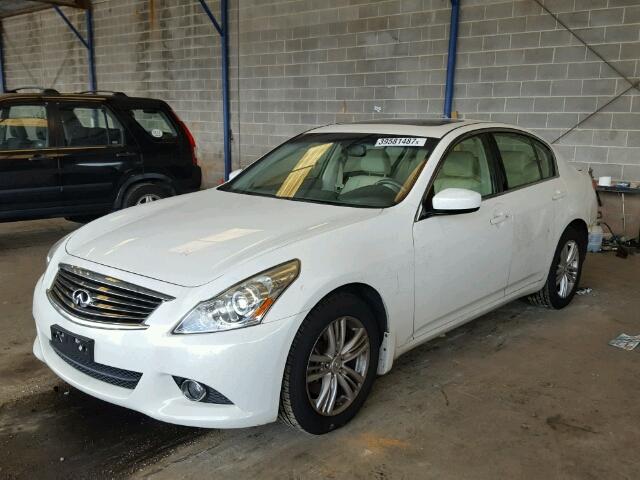 JN1CV6AR2CM670678 - 2012 INFINITI G37 WHITE photo 2