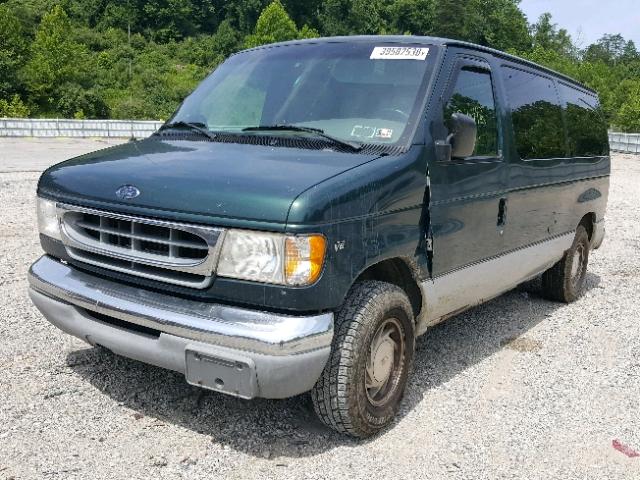 1FMRE11LXYHA18697 - 2000 FORD E-150 VAN GREEN photo 2