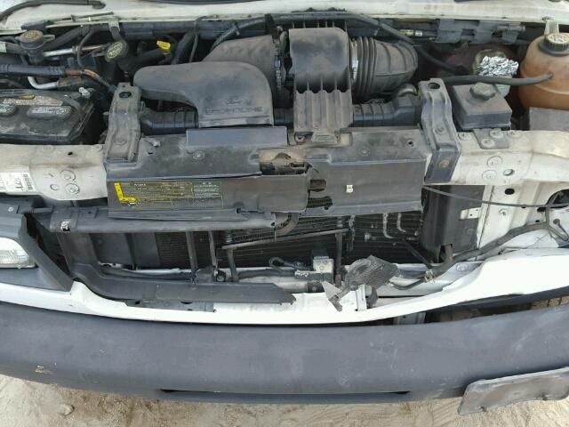 1FTNS24L83HB12261 - 2003 FORD ECONOLINE WHITE photo 7