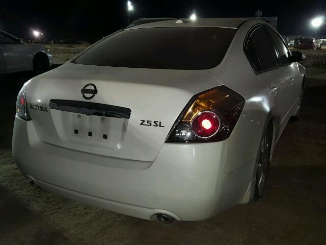 1N4AL2AP7AN416589 - 2010 NISSAN ALTIMA BAS WHITE photo 4