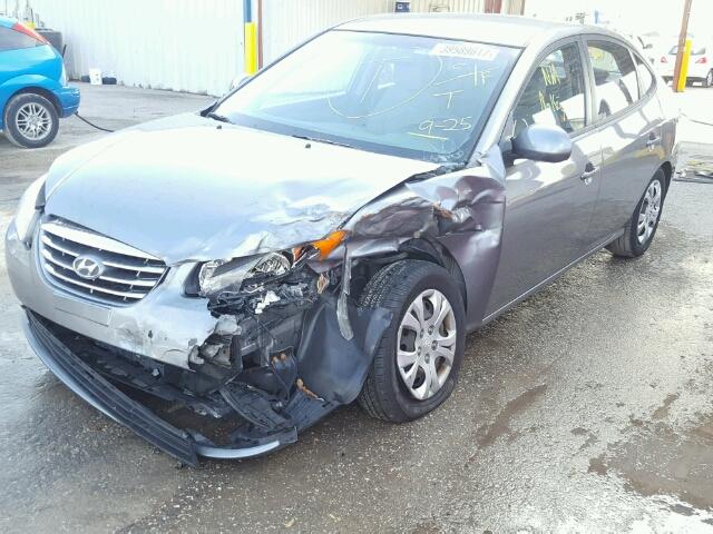 KMHDU4AD8AU165167 - 2010 HYUNDAI ELANTRA GRAY photo 2