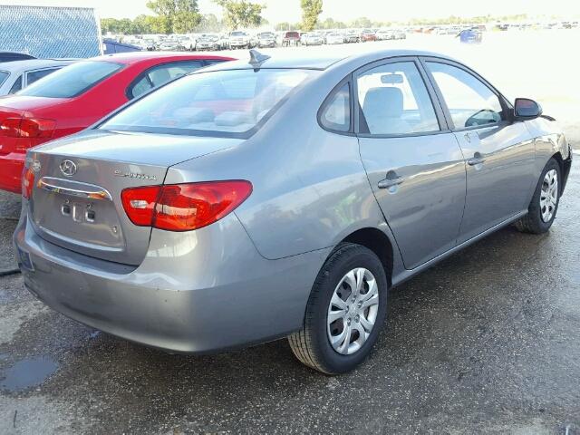 KMHDU4AD8AU165167 - 2010 HYUNDAI ELANTRA GRAY photo 4