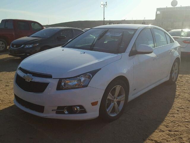 1G1PE5SB3E7328757 - 2014 CHEVROLET CRUZE WHITE photo 2