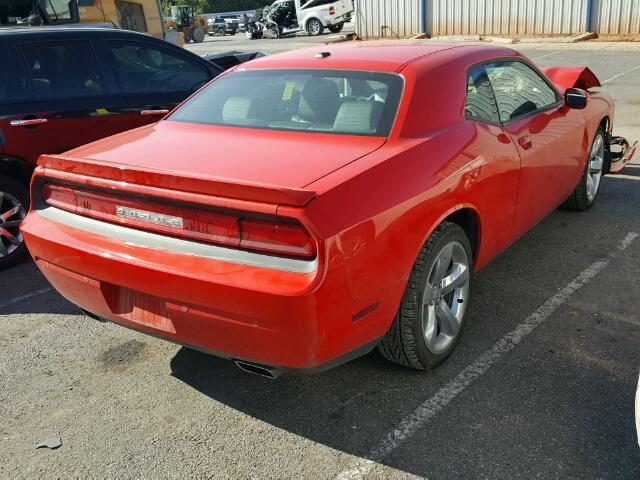 2C3CDYAG1EH304327 - 2014 DODGE CHALLENGER RED photo 4