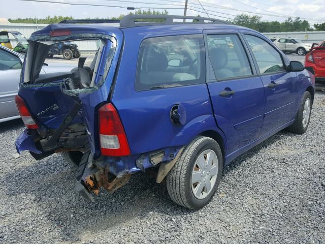 1FAFP36N76W129830 - 2006 FORD FOCUS ZXW BLUE photo 4