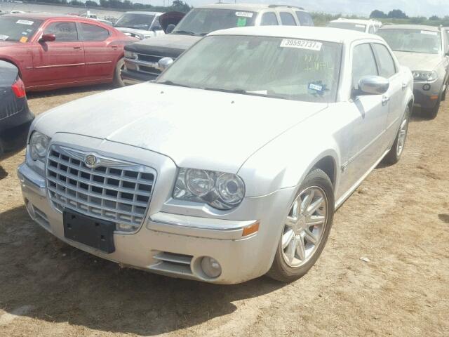 2C3KA63H06H341580 - 2006 CHRYSLER 300C SILVER photo 2