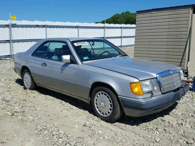 WDBEA51E9LB251231 - 1990 MERCEDES-BENZ 300 CE SILVER photo 1