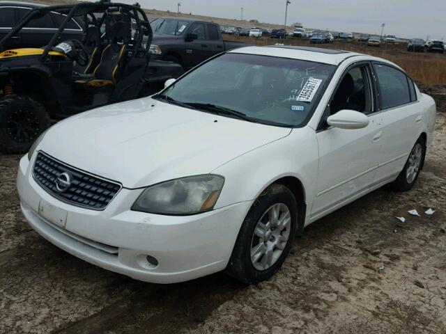 1N4AL11D35N910938 - 2005 NISSAN ALTIMA S WHITE photo 2