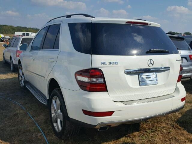 4JGBB8GB7BA716654 - 2011 MERCEDES-BENZ ML 350 4MA WHITE photo 3