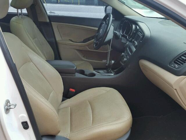 5XXGN4A74DG169428 - 2013 KIA OPTIMA EX WHITE photo 5