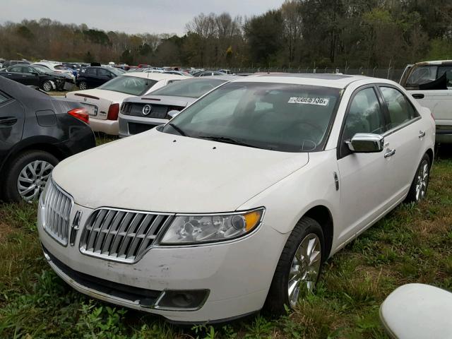 3LNHL2JC6BR755294 - 2011 LINCOLN MKZ CREAM photo 2