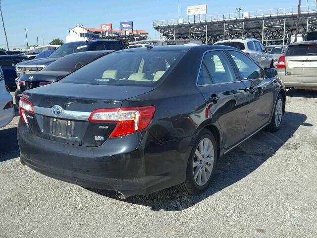 4T1BD1FK3CU060763 - 2012 TOYOTA CAMRY HYBR BLACK photo 4