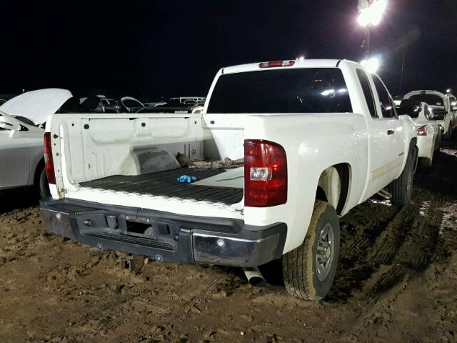 1GCHC29K27E513757 - 2007 CHEVROLET SILVERADO WHITE photo 4