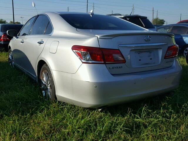 JTHBK1EG0A2375633 - 2010 LEXUS ES SILVER photo 3