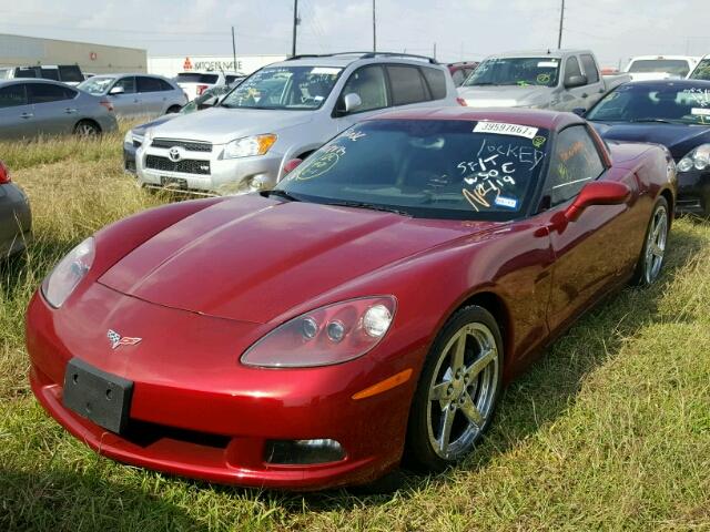 1G1YY26U575121842 - 2007 CHEVROLET CORVETTE BURGUNDY photo 2