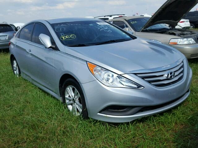 5NPEB4AC8EH917195 - 2014 HYUNDAI SONATA SILVER photo 1