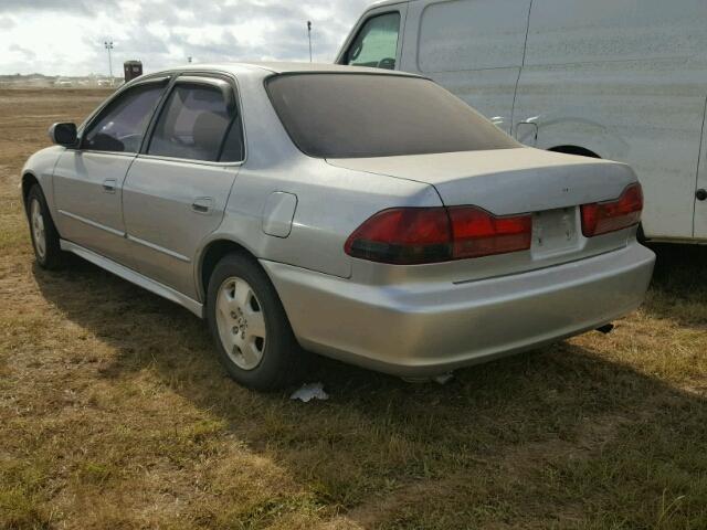 1HGCG16551A008089 - 2001 HONDA ACCORD EX SILVER photo 3