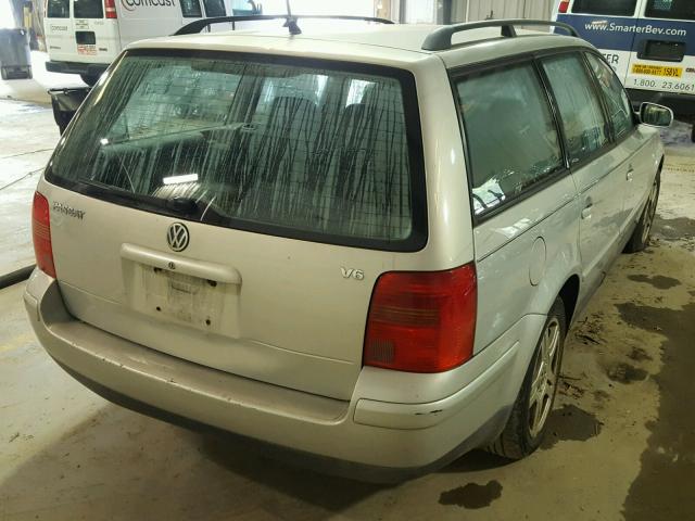 WVWVD23B2YE384512 - 2000 VOLKSWAGEN PASSAT GLX 银色 照片 4