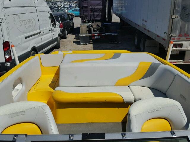 SRV1E065J405 - 2005 BOAT W/TRAILER YELLOW photo 6