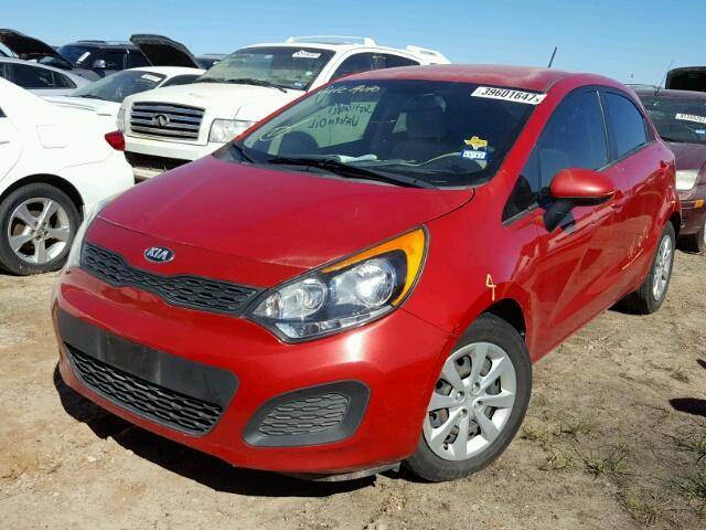 KNADM5A3XD6151374 - 2013 KIA RIO RED photo 2