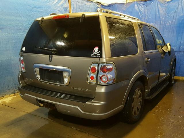 5LMFU28RX3LJ14015 - 2003 LINCOLN NAVIGATOR BROWN photo 4