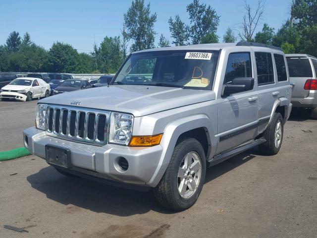 1J8HG48K27C588660 - 2007 JEEP COMMANDER SILVER photo 2