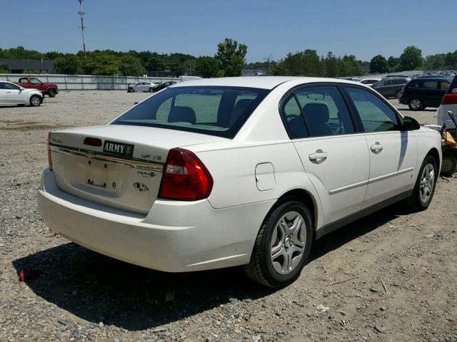 1G1ZS58N28F147288 - 2008 CHEVROLET MALIBU LS WHITE photo 4