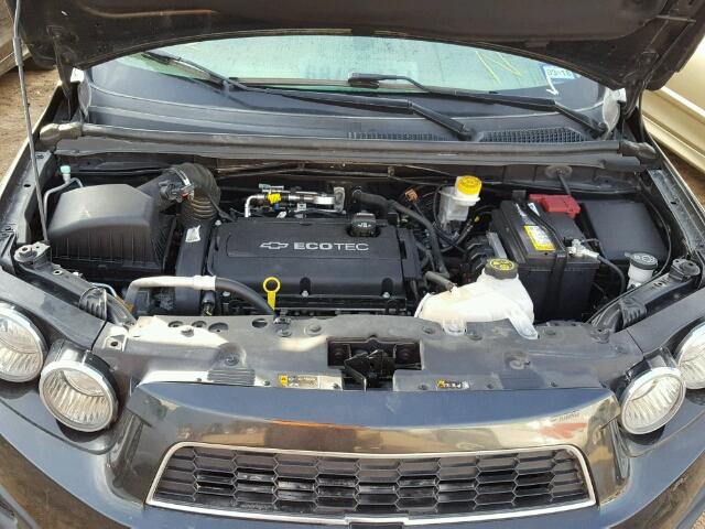 1G1JC5SH1F4141066 - 2015 CHEVROLET SONIC BLACK photo 7